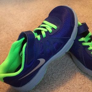 Brand new boys Nike sneakers